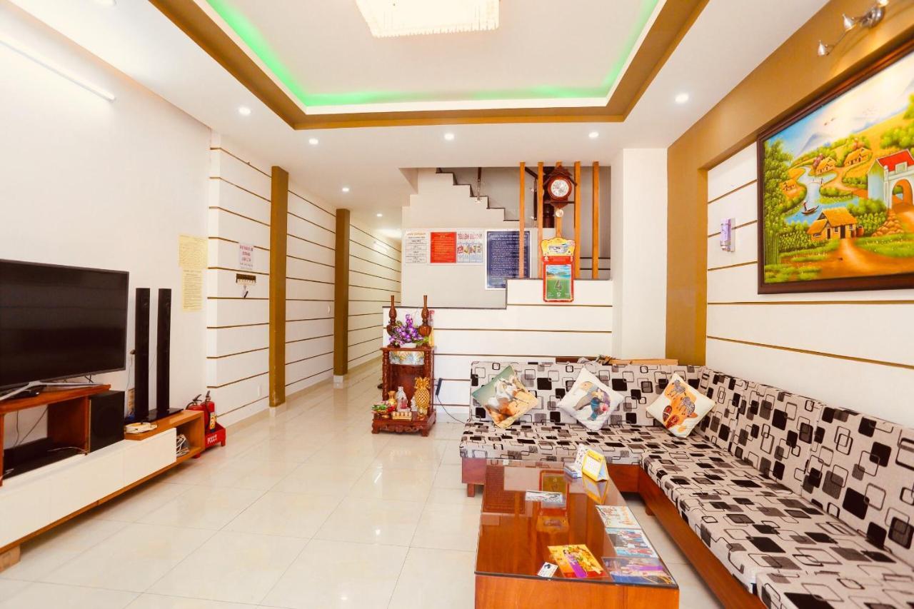Hotel Duc Thanh Chi Khu Co Ong Екстер'єр фото