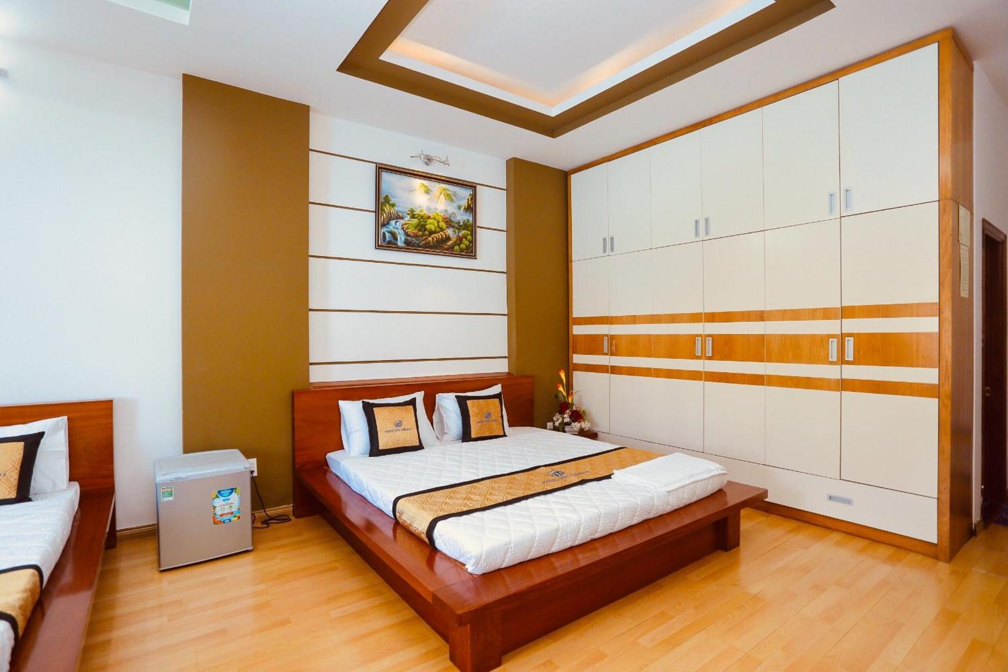 Hotel Duc Thanh Chi Khu Co Ong Екстер'єр фото