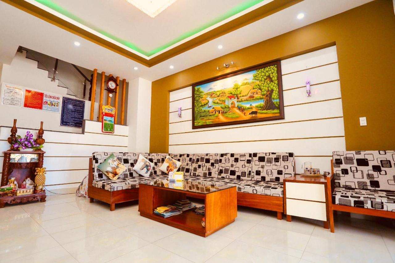 Hotel Duc Thanh Chi Khu Co Ong Екстер'єр фото